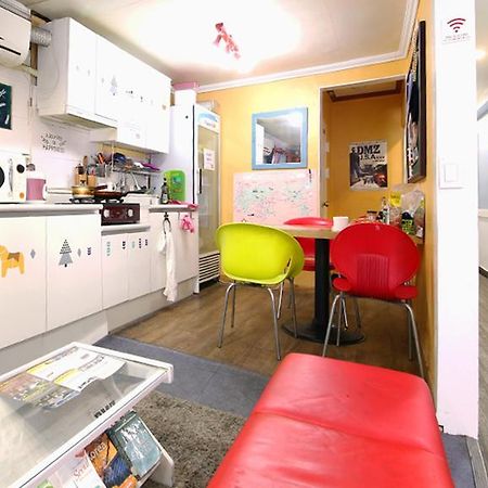 Yakorea Hostel Itaewon Сеул Экстерьер фото