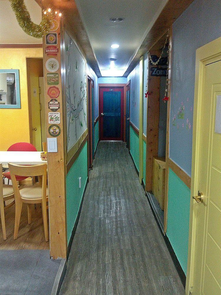 Yakorea Hostel Itaewon Сеул Экстерьер фото