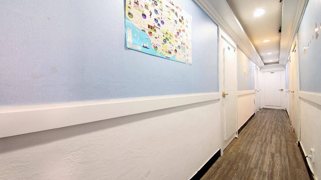 Yakorea Hostel Itaewon Сеул Экстерьер фото