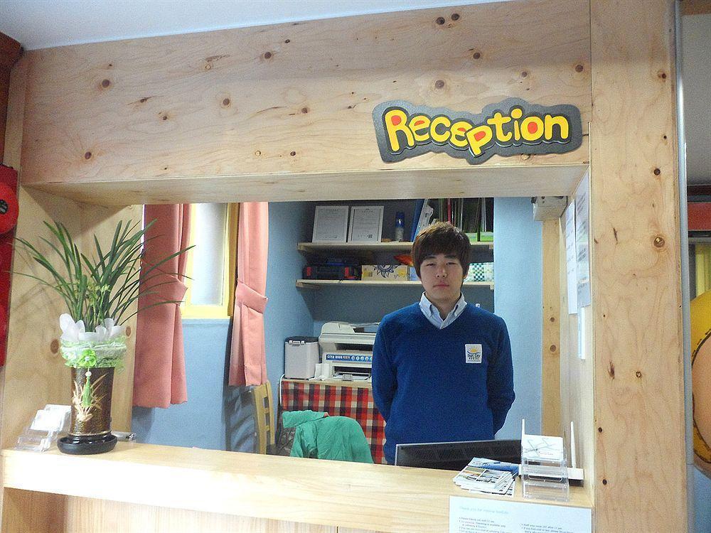 Yakorea Hostel Itaewon Сеул Экстерьер фото