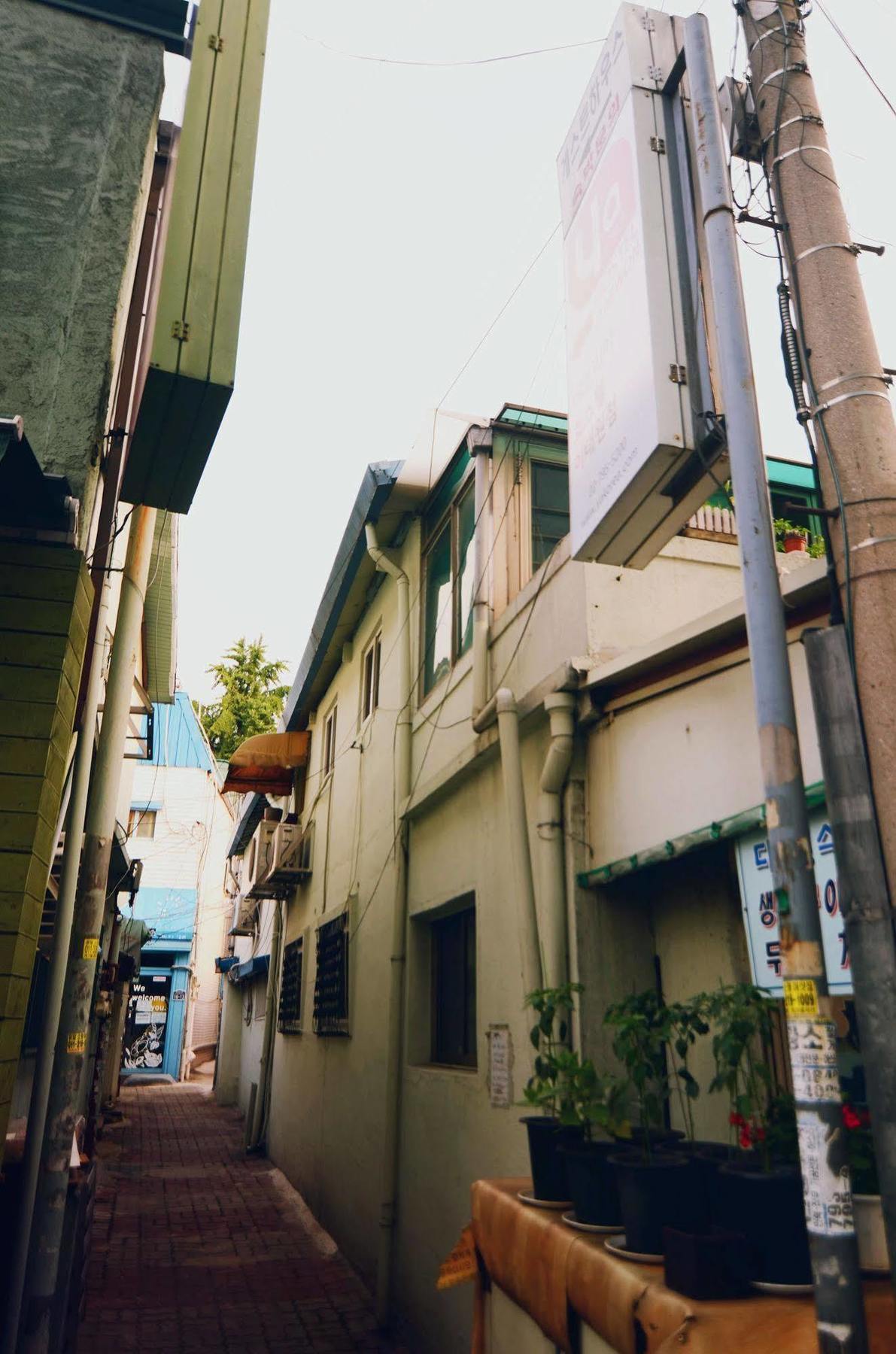 Yakorea Hostel Itaewon Сеул Экстерьер фото