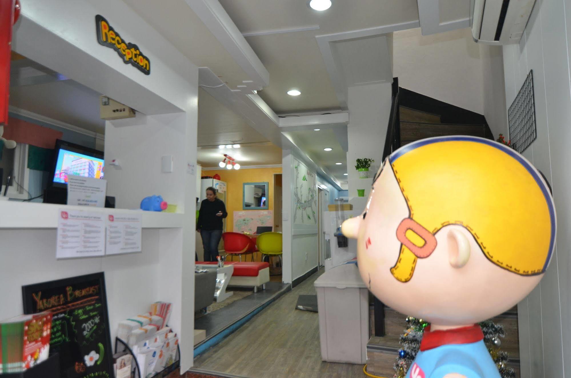 Yakorea Hostel Itaewon Сеул Экстерьер фото
