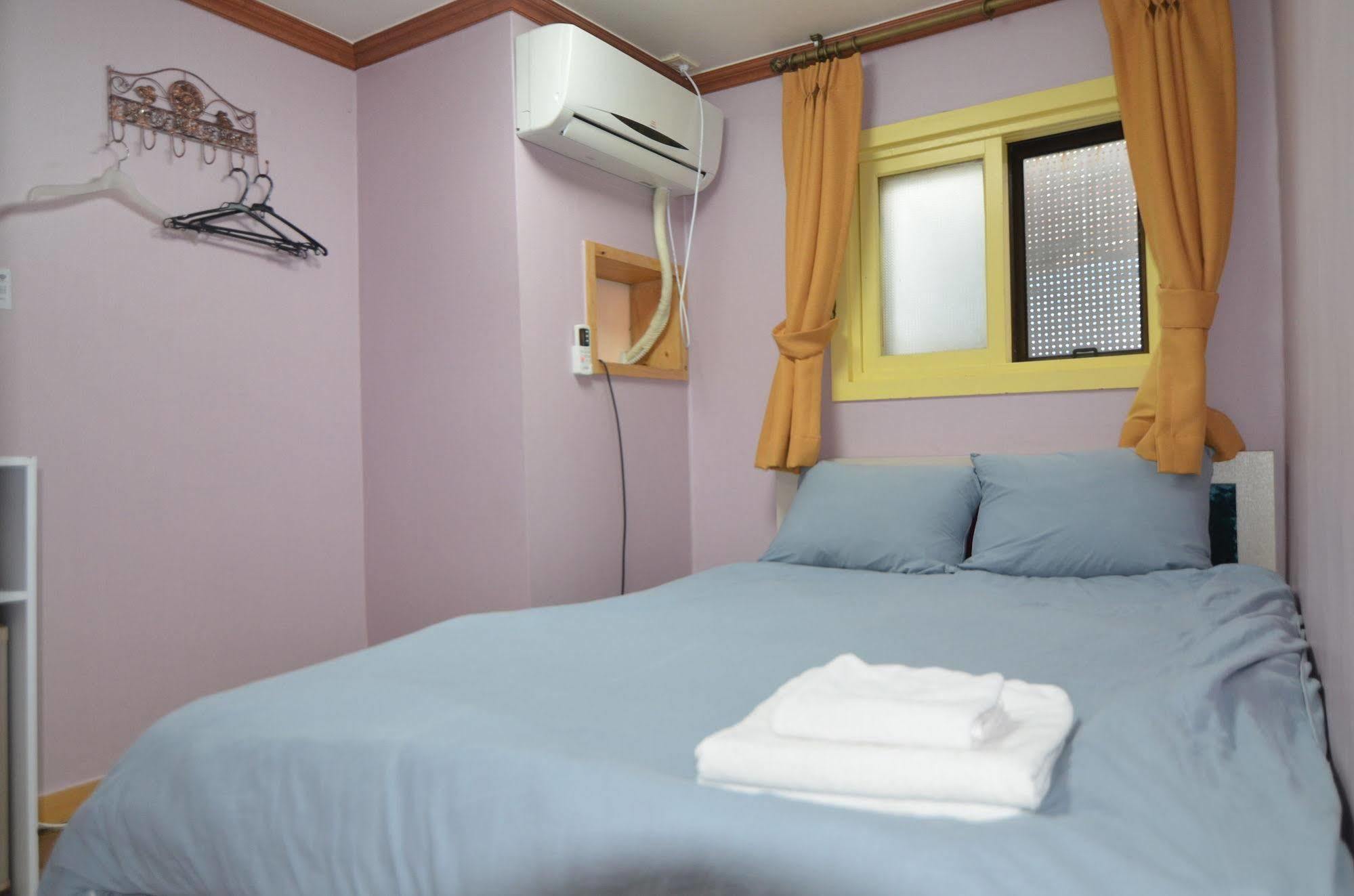 Yakorea Hostel Itaewon Сеул Экстерьер фото